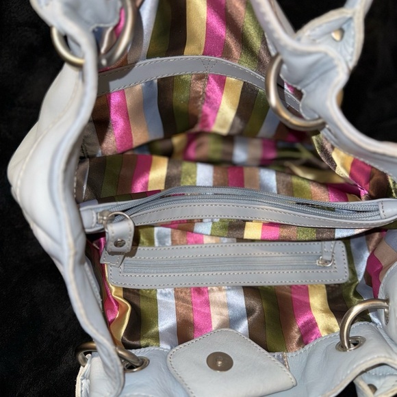 Tignanello White Leather Shoulder Bag with Elegant Pleating - Picture 9 of 16